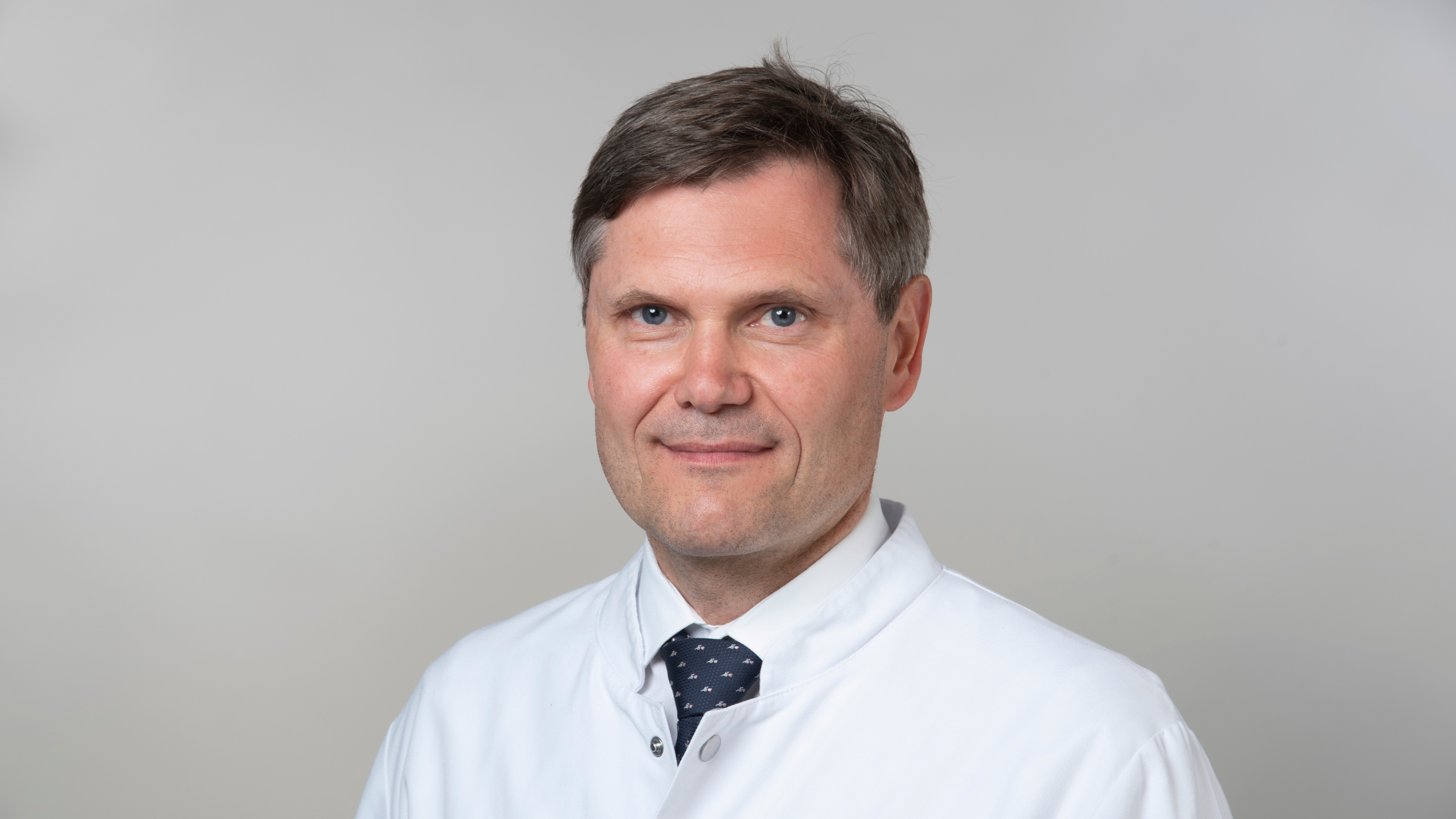 Portraitfoto von Prof. Dr. Karl-Heinz Frosch