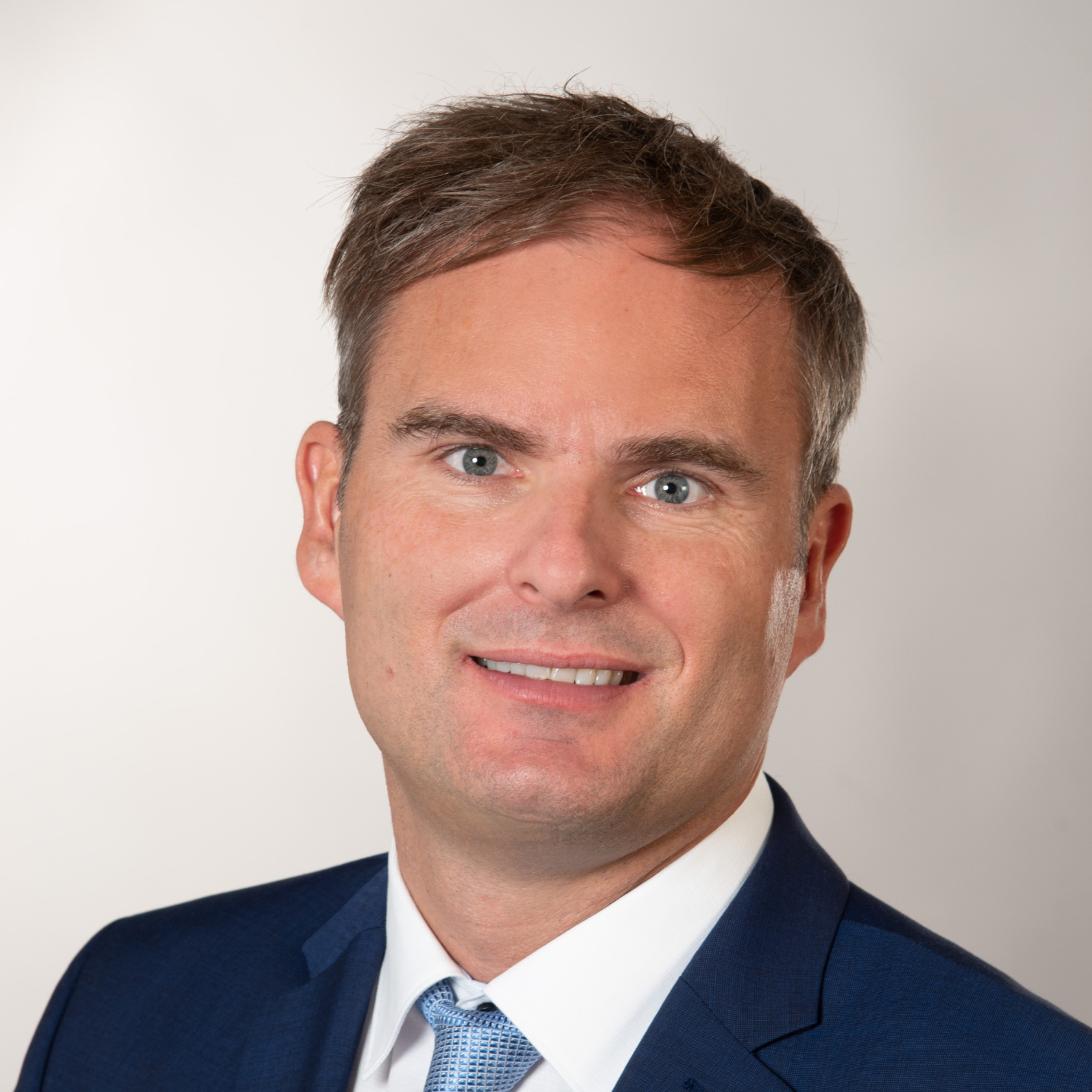 Portraitfoto von Torsten Weiner, Pflegedirektor am BG Klinikum Hamburg.